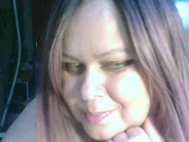 CharleeKendall webcam