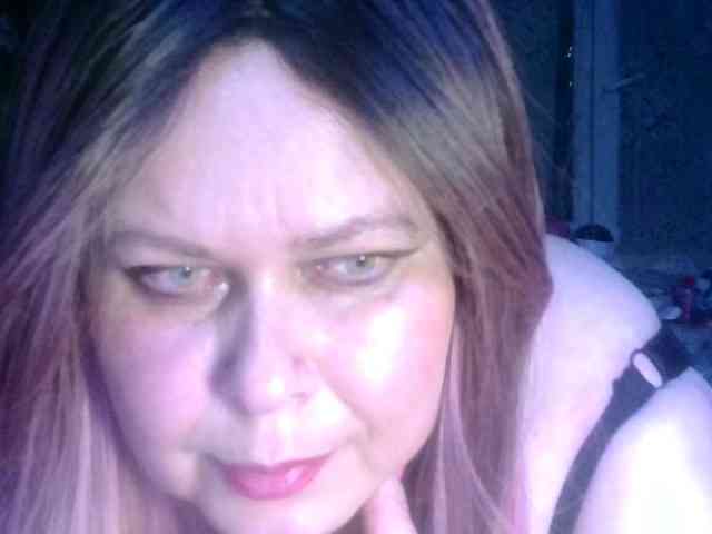 CharleeKendall webcam