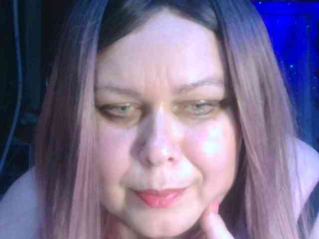 CharleeKendall webcam