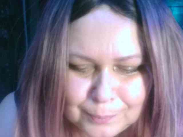 CharleeKendall webcam