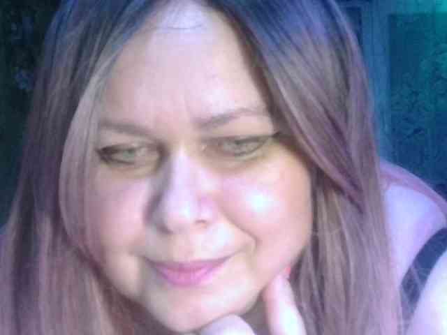 CharleeKendall webcam