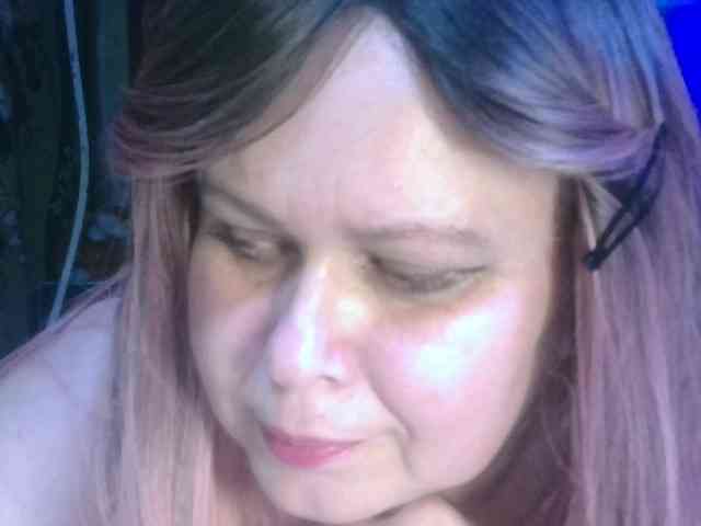 CharleeKendall webcam