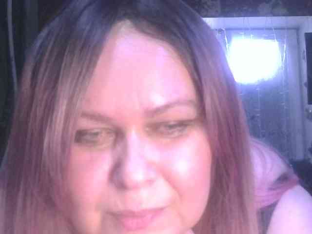 CharleeKendall webcam