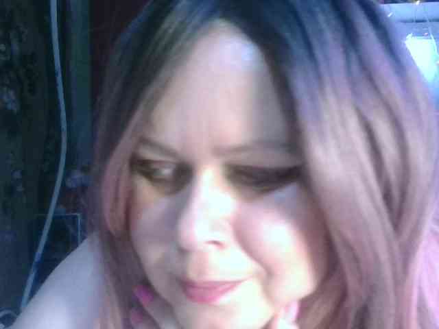 CharleeKendall webcam