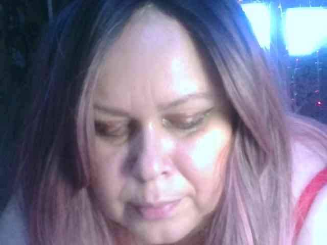 CharleeKendall webcam