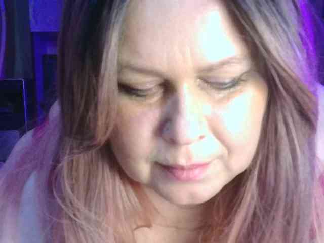 CharleeKendall webcam