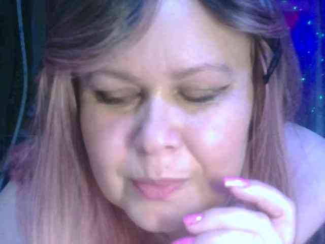 CharleeKendall webcam