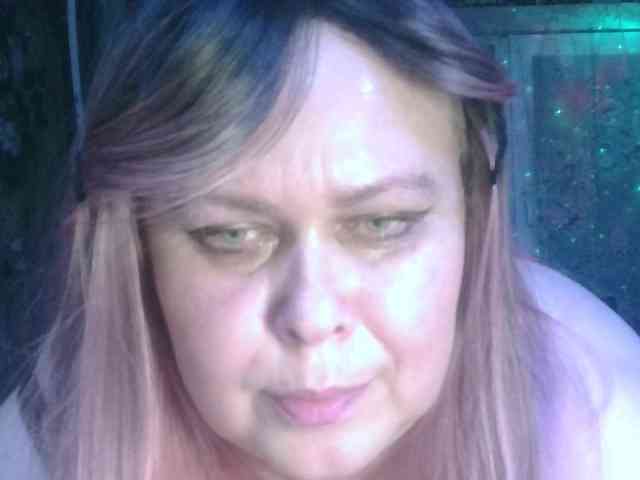 CharleeKendall webcam