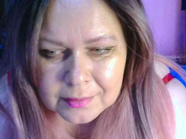 CharleeKendall webcam