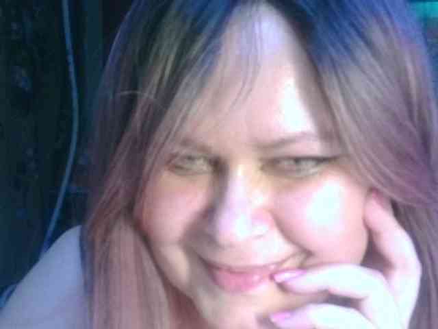 CharleeKendall webcam