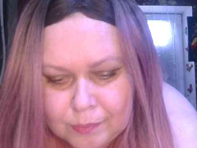 CharleeKendall webcam