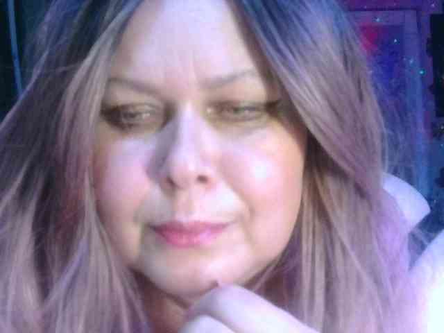 CharleeKendall webcam