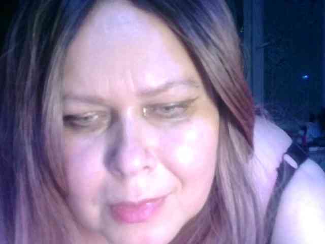 CharleeKendall webcam