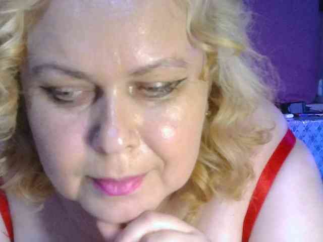 CharleeKendall webcam