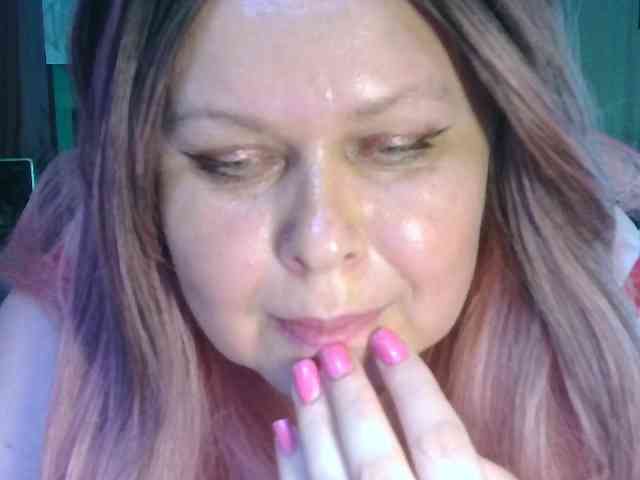 CharleeKendall webcam