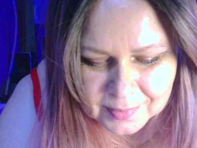 CharleeKendall webcam