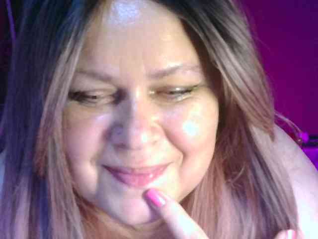 CharleeKendall webcam