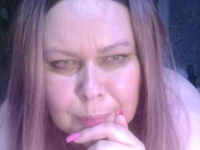 CharleeKendall webcam