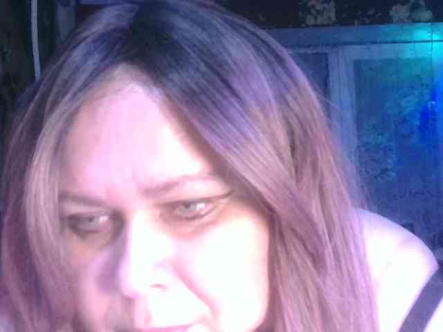 CharleeKendall webcam