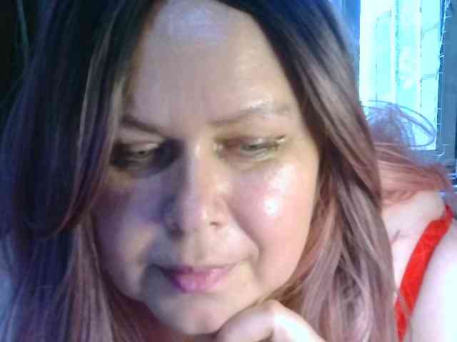 CharleeKendall webcam
