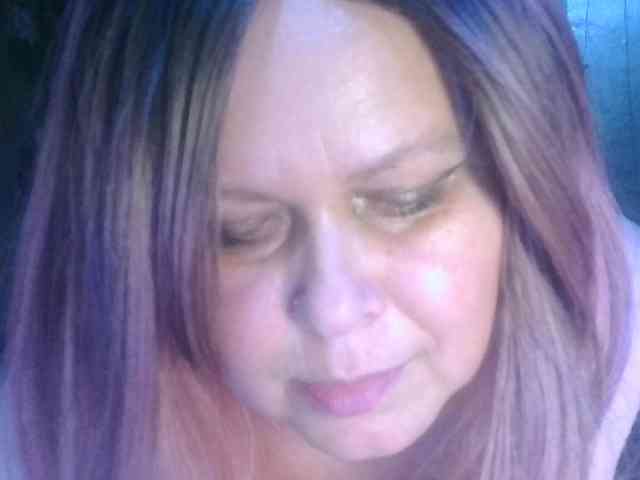CharleeKendall webcam