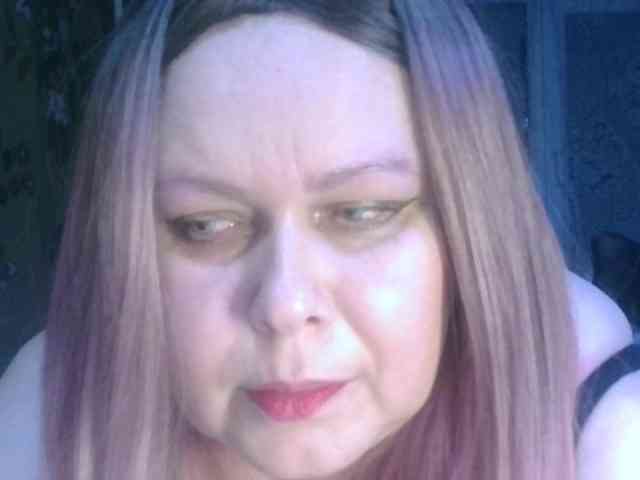 CharleeKendall webcam