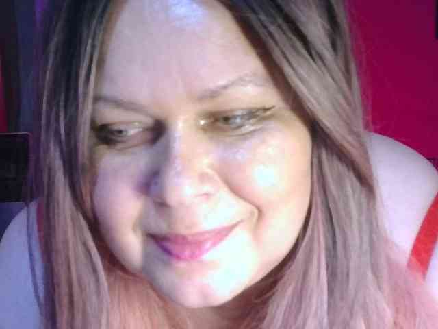 CharleeKendall webcam