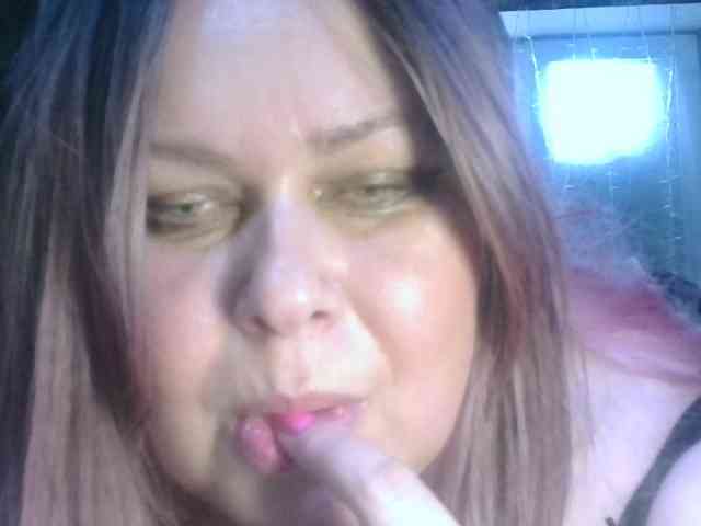 CharleeKendall webcam