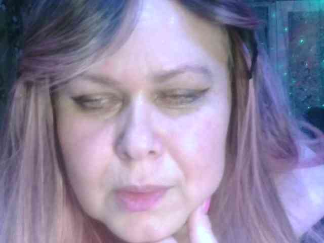 CharleeKendall webcam