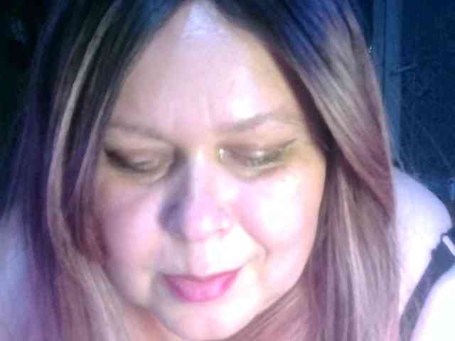 CharleeKendall webcam