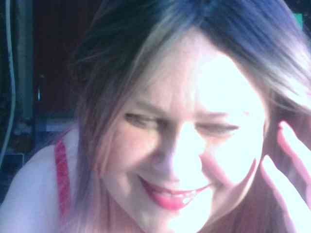 CharleeKendall webcam