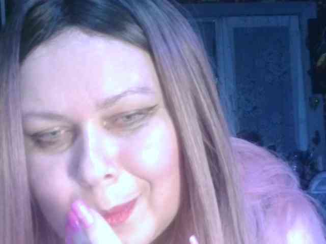 CharleeKendall webcam