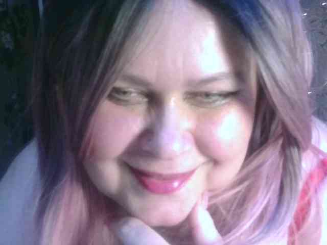 CharleeKendall webcam