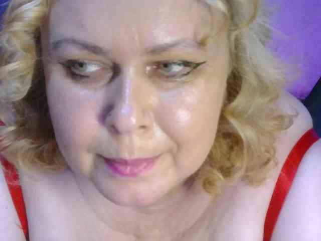 CharleeKendall webcam