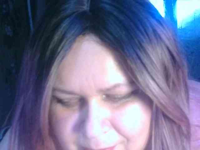 CharleeKendall webcam