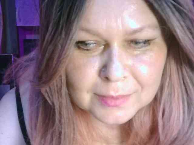 CharleeKendall webcam