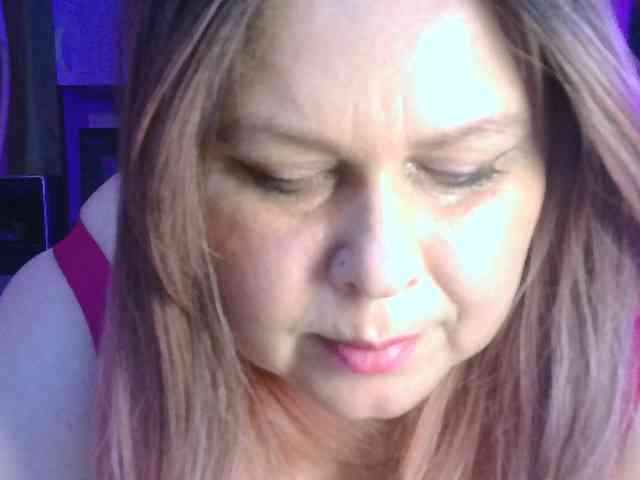 CharleeKendall webcam