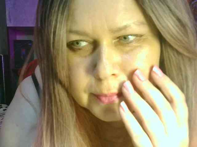 CharleeKendall webcam