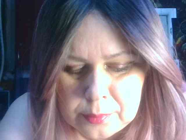 CharleeKendall webcam