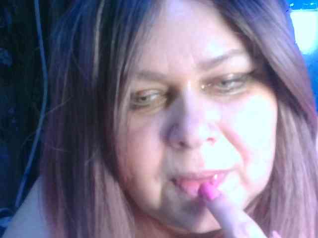 CharleeKendall webcam