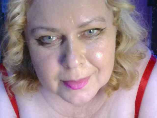 CharleeKendall webcam