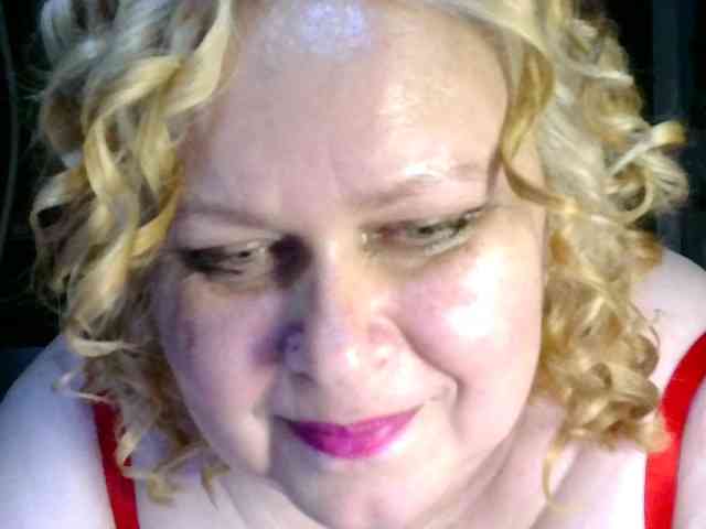 CharleeKendall webcam