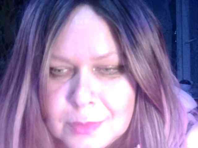 CharleeKendall webcam