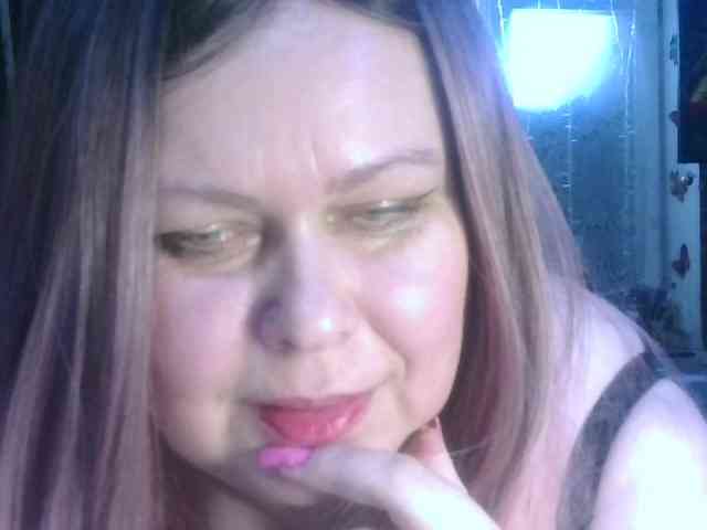 CharleeKendall webcam