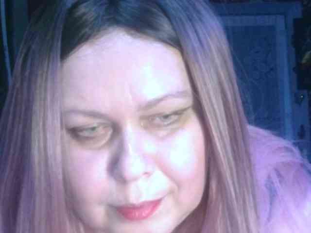 CharleeKendall webcam