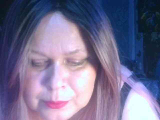 CharleeKendall webcam