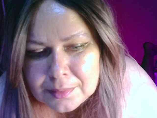 CharleeKendall webcam