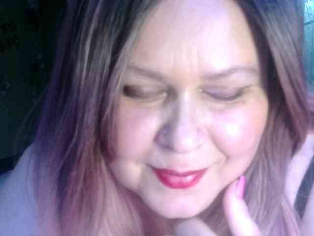 CharleeKendall webcam