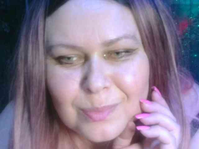 CharleeKendall webcam