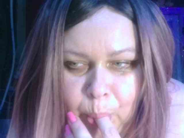 CharleeKendall webcam